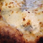 terzo - lunch course（4種のチーズピザ）