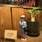 THE GRABBER hamburger pub - エリザベス女王