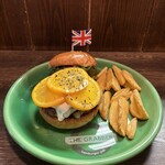 THE GRABBER hamburger pub - 『オレンジチーズバーガー¥2,145』
      『サンセットフロート¥825』