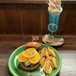THE GRABBER hamburger pub - 『オレンジチーズバーガー¥2,145』
      『サンセットフロート¥825』