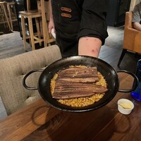 上六ワイン - 穴子のパエリア