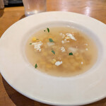 ナゴヤ流イタリアン融合料理 りょうあん - セットのスープ　淡路島玉ねぎの冷製スープ