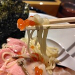 麺家 たけ田 - イクラ絡めて