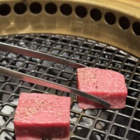 和牛とタン 焼肉 とみ 新橋本店 - 