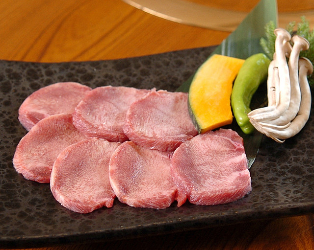 焼肉炭火亭>