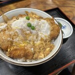 吉川屋 - かつ丼880円