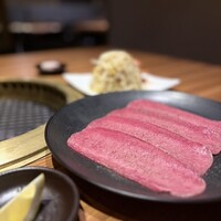 中目黒焼肉 登牛門 - 