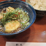 津久紫 - 「サービスランチ 650円」、10/8(水)は「天婦羅そば 銀杏ご飯セット」