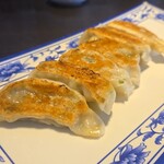 満州園 - 餃子（580円）