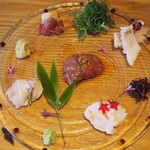 炭火焼き鳥 鶏尽 - 刺身五種盛り