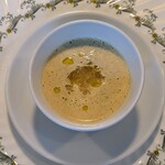 sumi - ③冷製スープ　とうもろこし（甘獲娘）焦がしとうもろこしの風味も　トマトのジュレ　トマトを越して透明の部分だけのジュレ