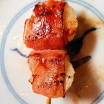 やきとり家 錦海まる - 貝柱のベーコン巻き