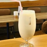 おうちごはん光里 - 限定 豆乳ラッシー(もも)