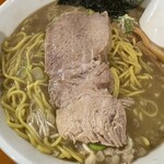 一条流がんこラーメン - デフォのチャーシューデカ！