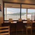 喫茶と土産 南1の4 - オーシャンビューカウンター