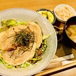 おうちごはん光里 - 光里の豚丼。甘辛ダレでご飯がすすむ！