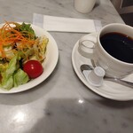 ノア カフェ - モーニングのサラダ、コーヒー