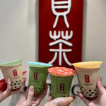 ゴンチャ - ドリンク写真:ブラック ミルクティー
＋パール
抹茶 ミルクティー
＋パール