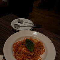 grigio la tavola - 