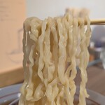 La La Gottsuo - モチモチ感マックスの中太麺