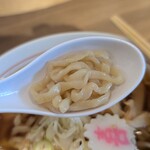 La La Gottsuo - 曽我製麺のやや太めの中太麺