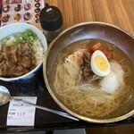 カルビ丼とスン豆腐専門店 韓丼 - 