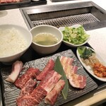 焼肉 GRANDELA - 