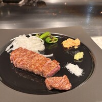 鉄板焼き 七里ガ浜 - 定番の鉄板焼き　サーロイン