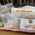 Bánh Mì Huynh Hoa - 