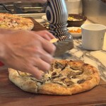 ザ ピッツァバー ON 38TH - 