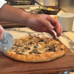 ザ ピッツァバー ON 38TH - 