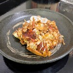 お好み焼き のろ - もちチーズ　＆　目玉焼き
