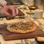 ザ ピッツァバー ON 38TH - 