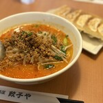 食べ放題 餃子や - 
