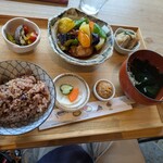 あんだんち食堂 - 黒酢あんかけ定食