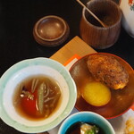 とうふ屋うかい - トマト＆じゅんさい、つくねには山椒も