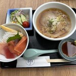 遊彩食 - 【2025.8.12(火)】ミニラーメン&ミニ海鮮丼セット1,430円