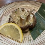 函館活鮮居酒屋 魚和 - しいたけバター焼き　680円