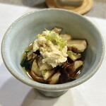奈良 - 椎茸と松茸の和え物
