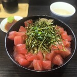 まぐろのなかだ屋 - 