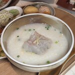 フォレスト・テーブル - 