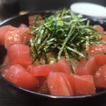 まぐろのなかだ屋 - 