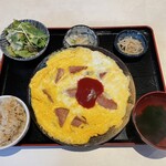 古酒と沖縄料理 島唄楽園 美海店 - 