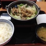 Yoshinoya - 牛バラ野菜焼定食490円