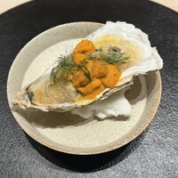 霜止出苗 - 厚岸の岩牡蠣　ウニ　パッションフルーツ