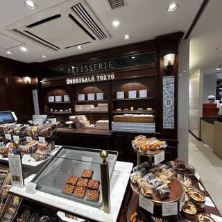 BURDIGALA PÂTISSERIE_2