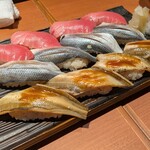 すし土風炉 - お凌ぎ（中トロ、小肌、煮穴子）