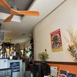 Bai toong - シーリングファンがいい感じ〜