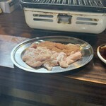 ラーメン 焼肉 奴 - ホルモン（¥500）