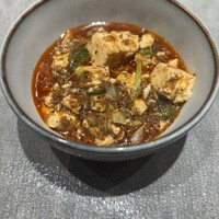 ON the TABLE CHINESE - 